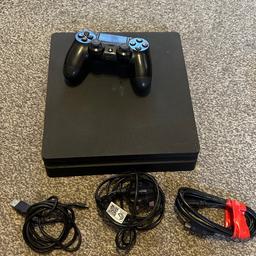 PlayStation 4 1tb all wires and one controller