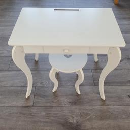 White Kids Dressing Table & Stool set.
There is a small crack on the chair, hence price