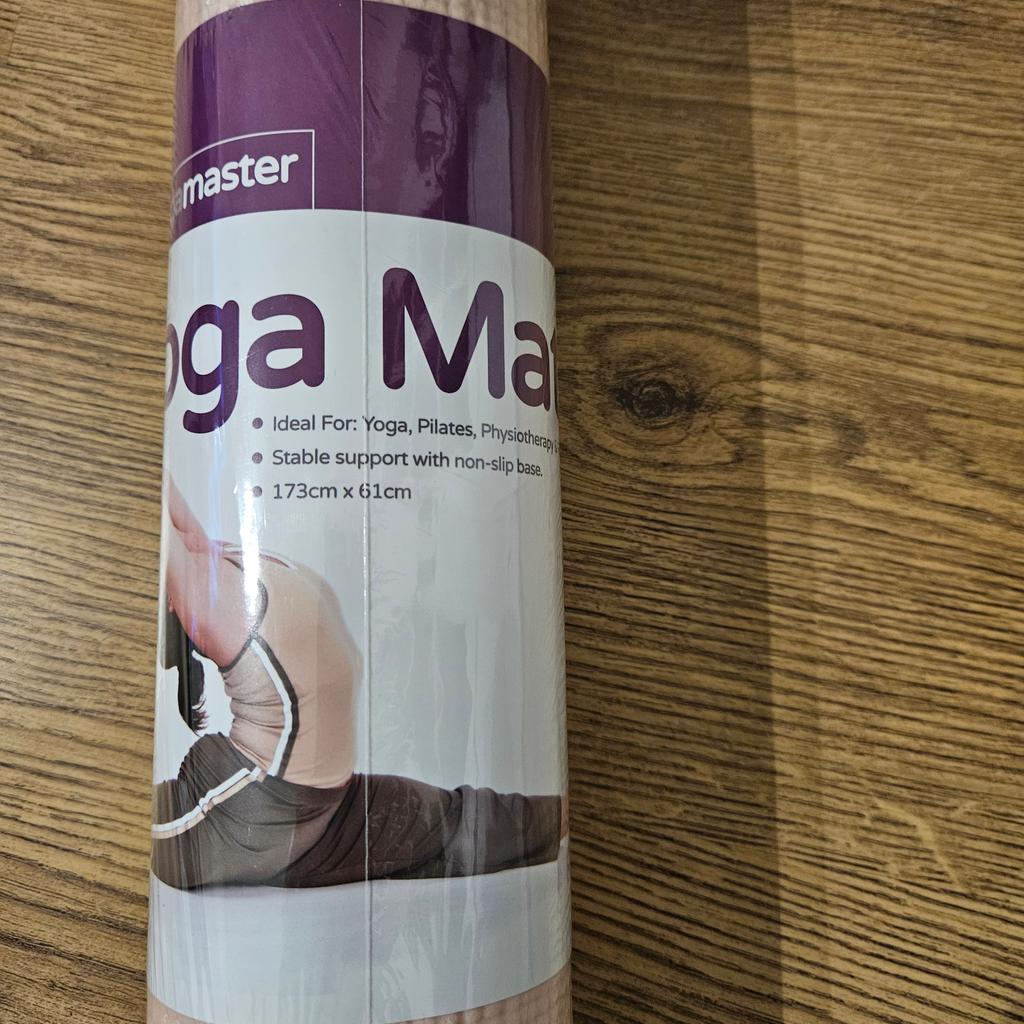 Yoga mats - Brand New

Measurements 173cm x 61cm

Can be used for Yoga, Pilates, Physiotherapy, etc.

Payment on collection only.