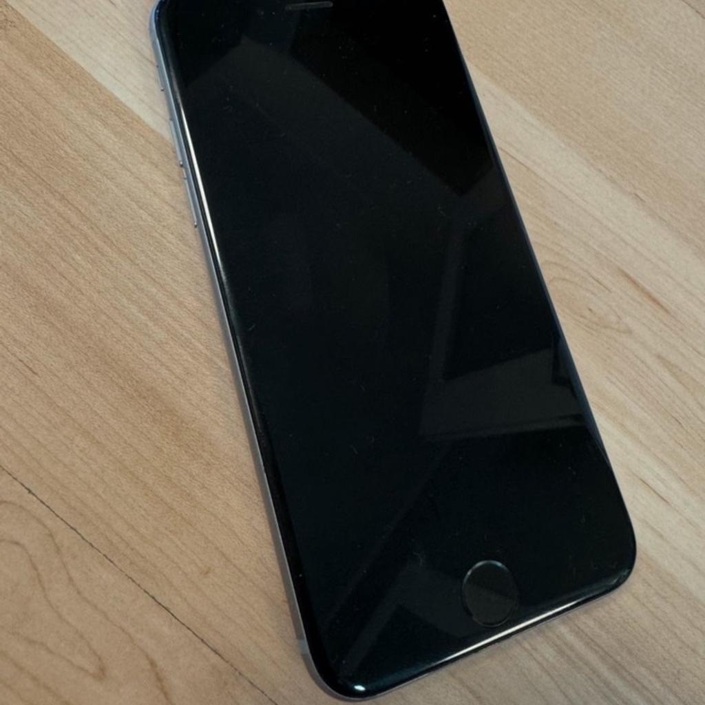 Verkaufe ein iPhone 6s mit 64 GB in einem gutem Zustand, ladekabel ist nicht mehr vorhanden…. Bei Interesse einfach melden ….käufer zahlt den Versand