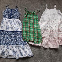3 girls Dresses
Blue & white dress - George
Green swimsuit cover dress - Next
Floral dress  - H&M
Come from a pet free and smoke free home