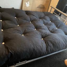 Futon bed seater 3 seater quality
Used as spare only rm15 area Averly
Comes apart and put up easily