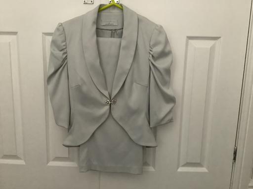 Buy & Sell Hampshire Portsmouth - Photos for Trouser suit