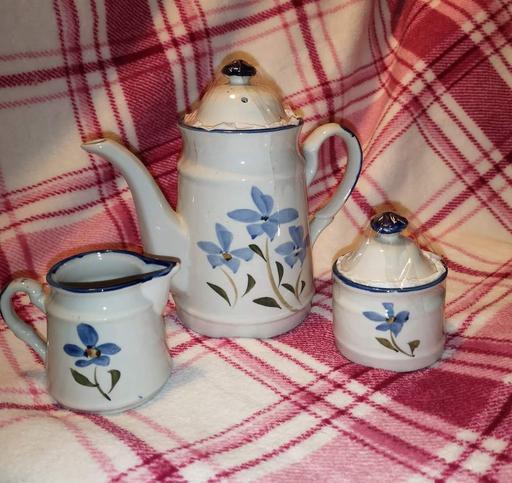 Buy & Sell Lancashire West Lancashire - Photos for Tea pot, milk jug and a sugar set