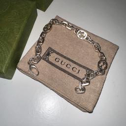 Bracelet is in good condition wore a few times but has been in the box for 2 months, comes with original box and jewellery bag. Any other question please feel free to ask. Open to offers.
