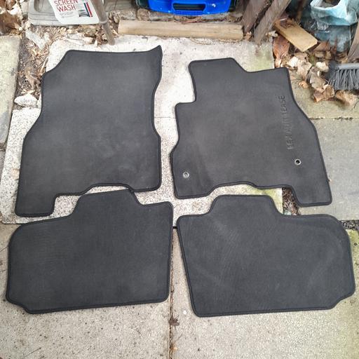 Vehicles Lancashire South Ribble - Photos for NISSAN LEAF CAR MATS