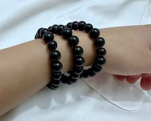 Buy & Sell South West London Earlsfield - South West London - Photos for Set of three petite beaded stretch bracelets