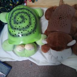 turtle and monkey night lights. as you can see in the pictures the turtle doesn't work. it needs new batteries. £80 for both or 25 each