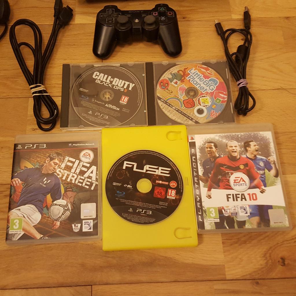 BOXED SUPER SLIM 500GB PS3 CONSOLE WITH ALL REQUIRED LEADS, OFFICIAL CONTROLLER AND 5 GAMES BUNDLE.
JUST HAS REAR STRIP PANEL MISSING, JUST COSMETIC
FULLY TESTED AND WORKING FINE
(NOT ORIGINAL BOX WHICH SAYS 12 GB - MY CONSOLE IS THE 500GB VERSION)