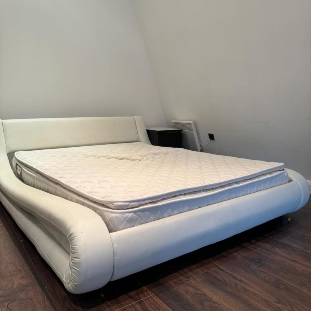 A beautiful king size cream leather bed frame . Stylish and contemporary design. 220cm x180cm
Collection from Stretford or £75 charge for delivery