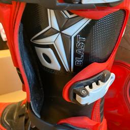 Motocross Stiefel Oxtar Blast 
Größe: 43 (gebraucht)

1 Schnalle beim Riemen fehlt, die sollte nachbesorgt werden. Ist in jedem Motocrosszubehör erhältlich. 

NP: 200€ 
Keine Rückgaben, keine Garantie 
Versand ist vom Käufer zu übernehmen
