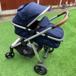 BabyLo Luna Travel System including Isofix Base and Raincover.

Navy Blue. Very Good Condition. A few very minor scratches.

Use in Pram or Pushchair mode or with Car Seat.

Also includes Changing Bag with Changing Mat and Bottle Warmer, Sun Shade Umbrella and Travel Mirror.

Instruction book included.

£130

Collection Only from DY5 area

CASH ONLY