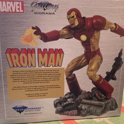 Marvel Comic Gallery Iron Man Mark XV 23 cm Statue
PVC-Statuette Größe ca.
23 cm auf dekorativem Sockel, in Fensterkartonverpackung.