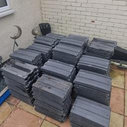 Approximately 400 brand new grey slate Redland 49s want 180 or nearest offer would cost 400
Colection Cr09de