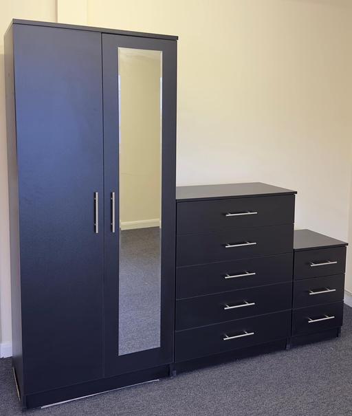 Buy & Sell South Yorkshire Rotherham - Photos for Nova mirrored wardrobe set in black