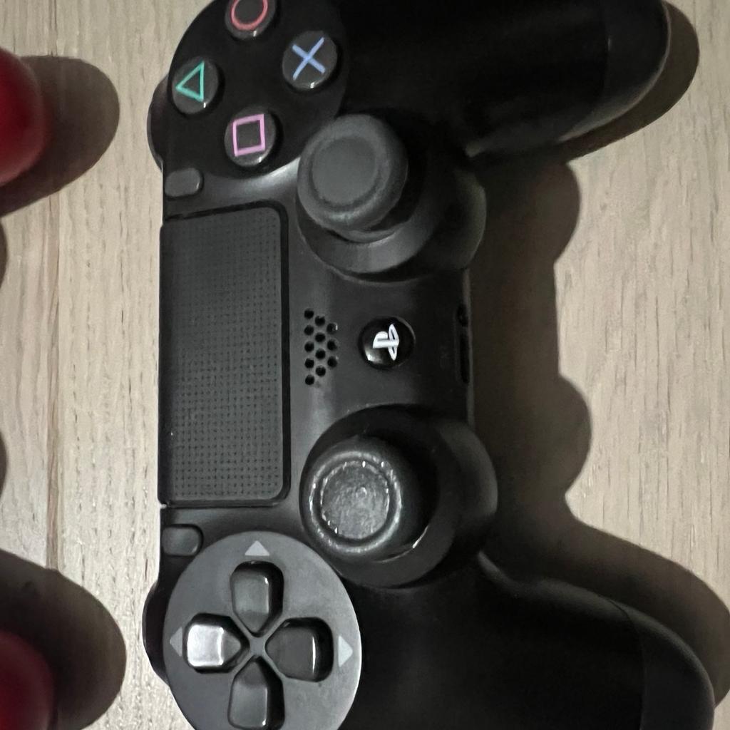 PS4 PRO 1TB,
Have video of playstation starting/running fine,
Used - very good condition,
Unboxed,
2 official controllers red and black with charging cable (essential for gaming whilst other pad charges)
Turtle beach headset,
Power cable,
HDMI.
Reset to factory settings, ready to go. Runs perfectly.