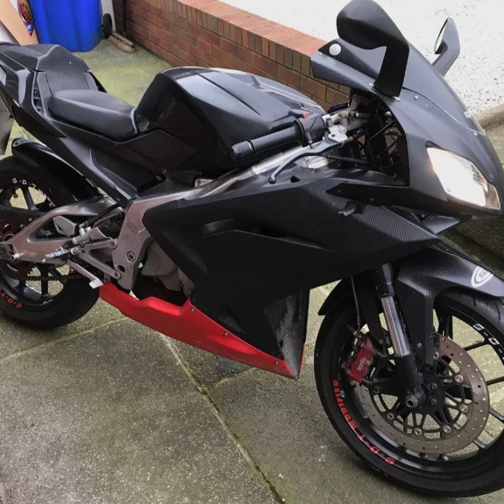 aprilia 125 rs 2008
photo all in
description
new mot
and suspension from A&S garage done

had 80mph out of it so far wanted too go more ranout of road 🤗😎

(No swaps)

£2200) takes it

mot till July
service last myself oils plugs ect...
will have fresh mot for new sale/buyer
1.4 tsi patrol 170 puts a smile on your face
mk5 nice reflux silver
open too offers £4000
