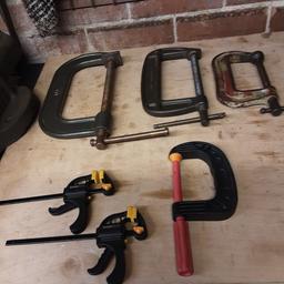 see photo 3 steel G- Clamps 4"- 6" - 8"
(Plastic 3" Sold) @ 2 small sliding ones £12 for job lot or best near offer pick up Barnsley S75 2NR