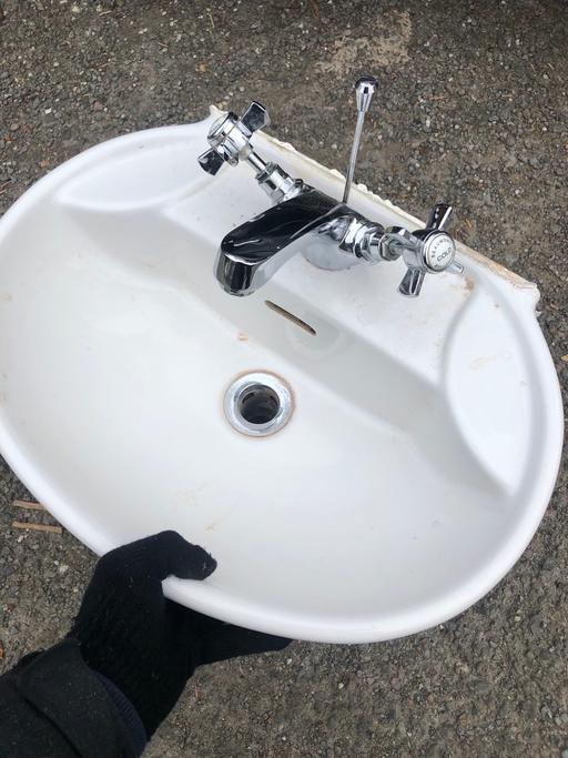 Buy & Sell West London Chiswick - West London - Photos for Tap sink and connectors