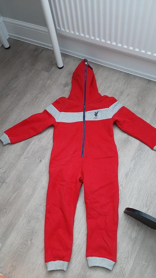 Buy & Sell Hertfordshire St. Albans - Photos for Brand new Liverpool onsie