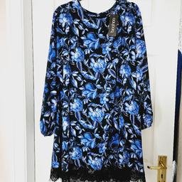 Lovely floral pattern dress with elasticated sleeves and lace detail hem,back neck button fastening, size 18..NEW with tags.

cash and collection only, thanks.
possible delivery to Conisbrough on Saturday mornings only around 11 am.