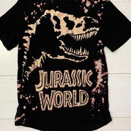 NEXT Jurassic world £3 age 6-7