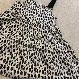 River island dress 
Size 3-4y 
Worn a few times in good condition