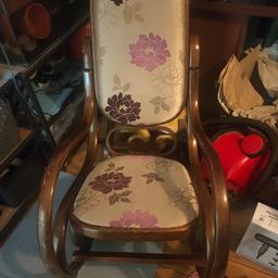vintage Brentwood rocking chair
good condition
collect Sheffield s5 or can deliver locally for fuel costs