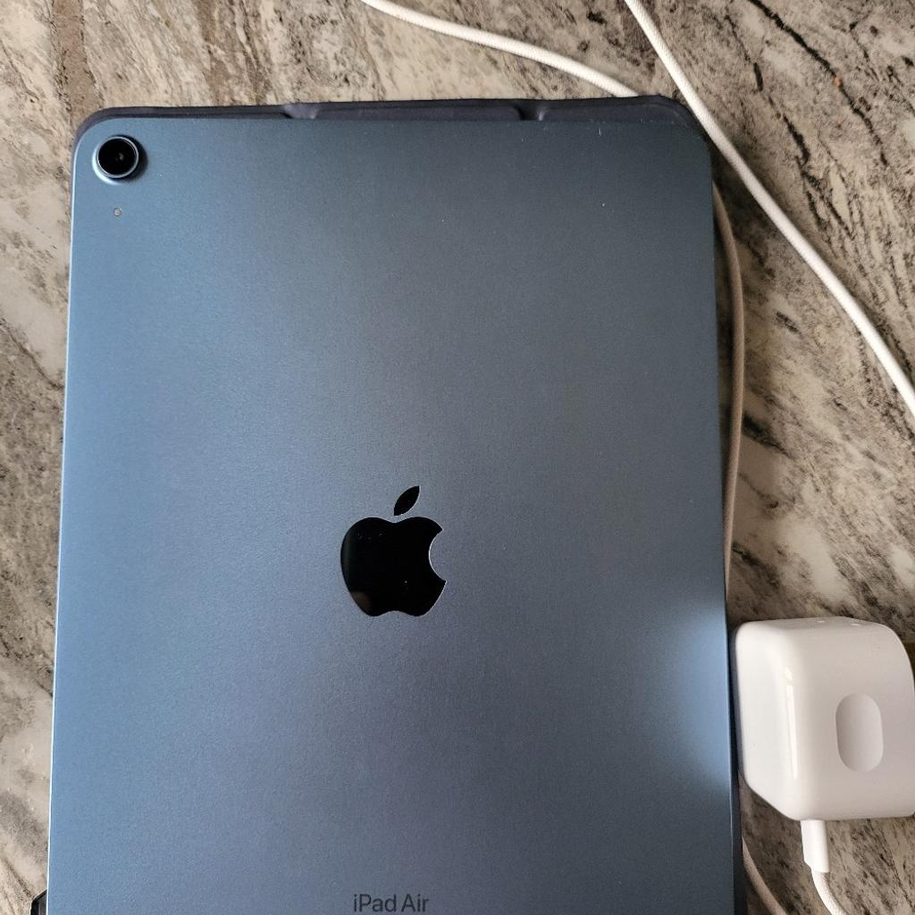 Ipad air 5th generation wifi only 64gb for sale working perfectly excellent condition included charger hard case pick up only cash only