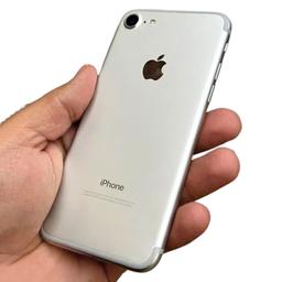 Are you in the market for a reliable and budget-friendly smartphone? Look no further! I am selling my gently used Apple iPhone 7, Silver with 32GB of storage, boasting an impressive battery health and unlocked to work with any network.