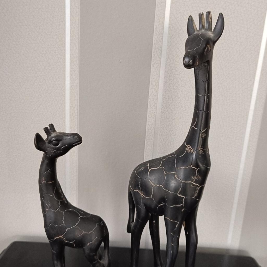 niedliche Giraffen, schwarz - braun
Setpreis: 10.- Euro