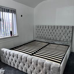 Very cool looking original silver crushed velvet super king size very good for family bed but my room not got enough space so force to sell 
Rrp £700 from high quality shop 
Gas lift storage bed under  
Lot of space to put your extra stuff duvet’s pillows bags etc 🧳🛹⛸️🥊🎣🎹🎸🎻🎳🖨️🧻🧻📦🗃️📖📖📕🧮 etc 

Super king fits 3 parson perfectly