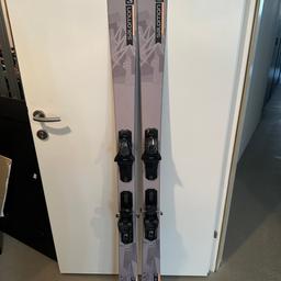 Zustand- Ski nur eine Saison benutzt, gekauft 2023.

Zum Lernen genutzt

Größe 171