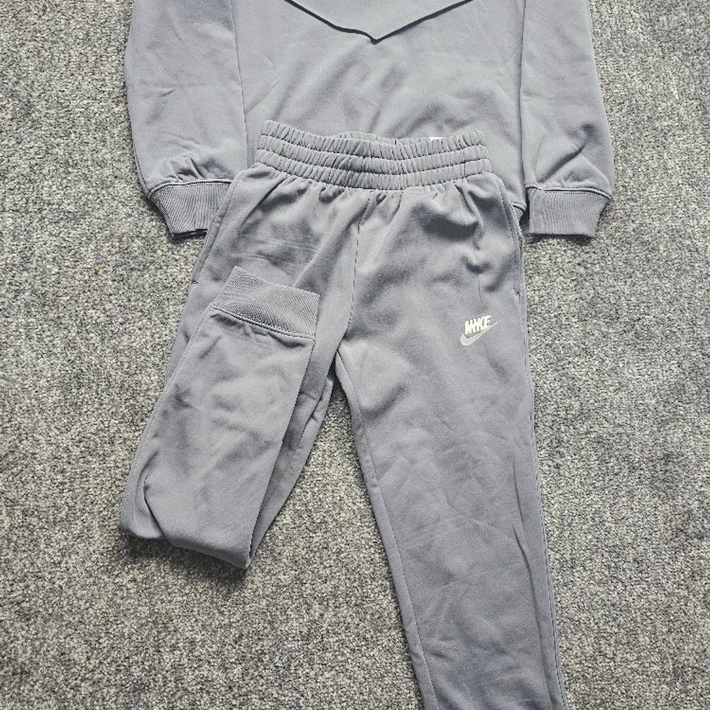 nike grey tracksuit I bought for my son but they don't fit and I don't have the receipt never warn I will take £50 I bought it for £60 from jd