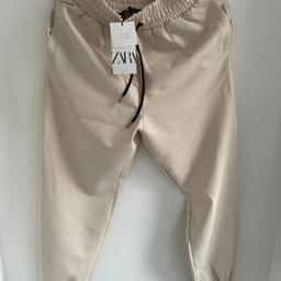 BNWT Zara Women’s Cream Joggers Size Small RRP £25.99

Material: 84% Polyester, 16% Viscose

The item comes from a smoke free and pet free home. Please feel free to ask any questions and check out other listings :) 

#zara #joggers #cream #small #bnwt