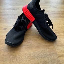 Verkaufe Adidas Sneaker NMD R1 in der Größe 43 1/3 (UK 9). Schuh wurde nur wenige Male getragen, da er mir leider zu klein ist.

Neupreis: 160€