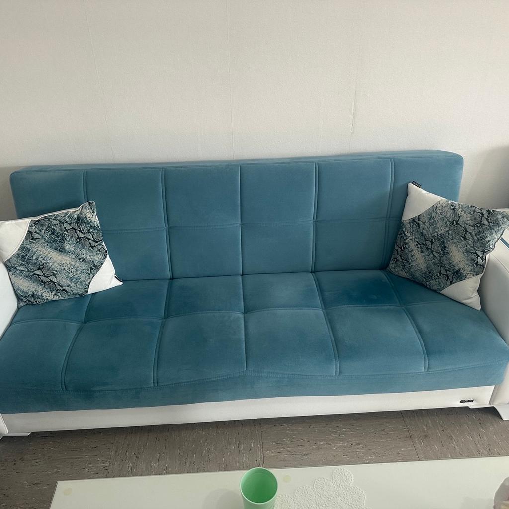 Hiermit verkaufe ich unseren Sofa Set wegen Umzug
Für 1200€ vhb