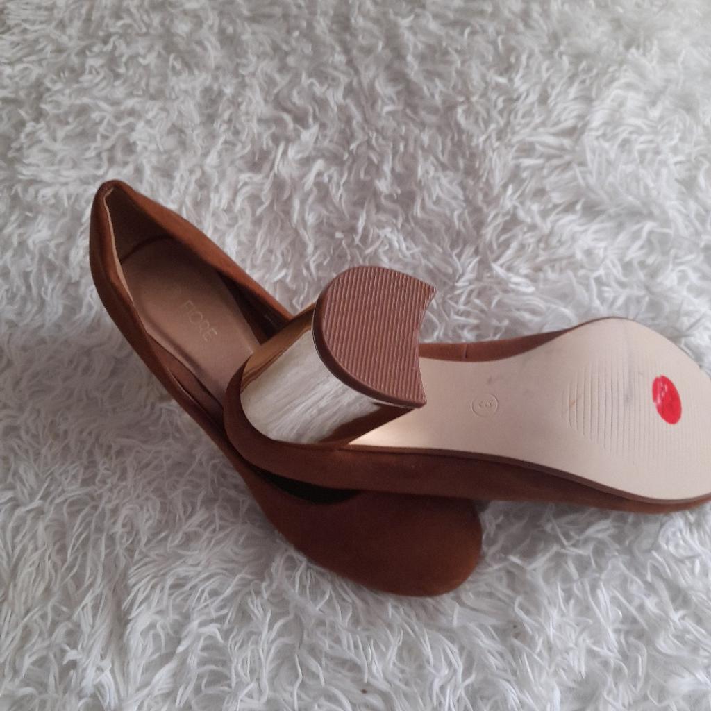 lovely ladies shoes NEW,SIZE 3