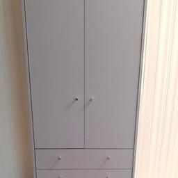 🔹️Malibu 2 door 3 drawer wardrobe-grey

🔹️Exdisplay, dismanled

🔹️Size H180.5, W74.8, D49.8cm.

🔹️Internal hanging space H111.7, W71.4, D47.6cm. 

🔹Internal drawer H11, W66.5, D43.6cm

🔹️Hanging rail holds up to 10kg