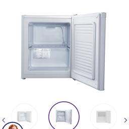 ESSENTIALS CTF34W18 Mini Freezer - White

it was only used for one week
collection only