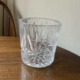 Beautiful crystal vase / pot. Label shows it was made in Poland, hand cut, 24% leaded crystal. Has never been used, has been sat in a display cabinet.

Open to reasonable offers. This was my grandads so I would like it to go to a home where it can be appreciated.