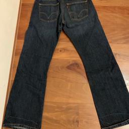 Original Levi‘s Jeans 512 Bootcut, sehr gut erhalten, wenige Male getragen, leider rausgewachsen. 
Zahlung ohne Paypal, wenn Möglich per Abholung.