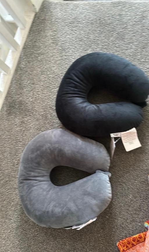 Buy & Sell Catherine-De-Barnes Solihull - Photos for Travel pillows pair