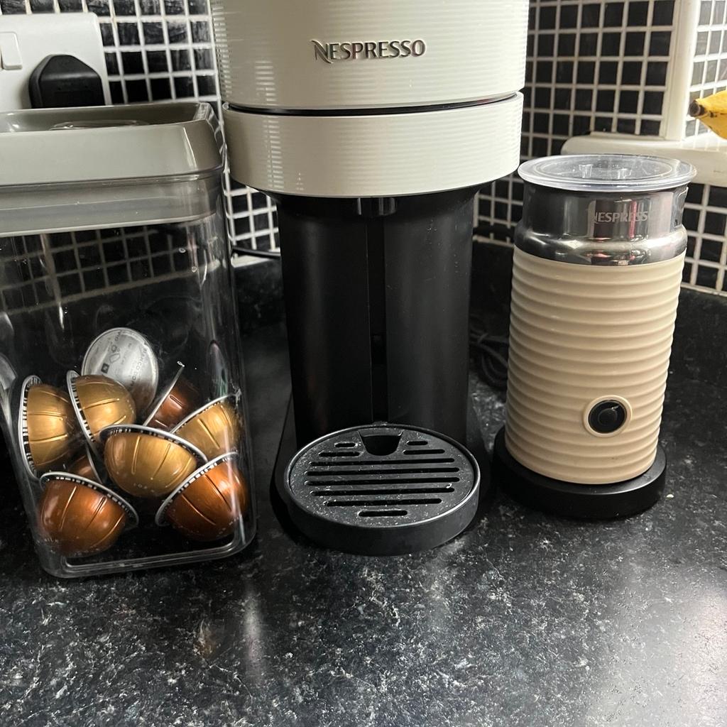 Nespresso vertuo coffee machine with pods and milk frother only used 3 times so in great condition.