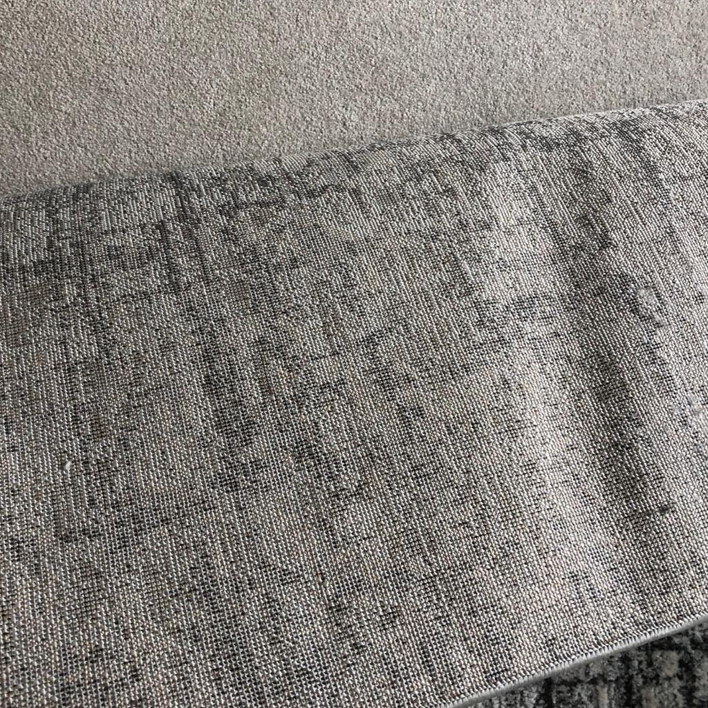 Lovely rug. Good condition from a pet and smoke free home
