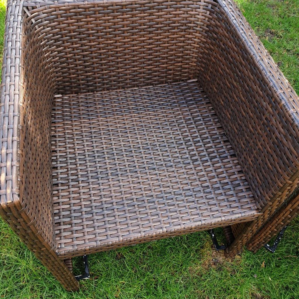 2 matching chunky royalcraft rattan garden chairs good used condition just no longer needed
height 27 inches
width 24 inches
depth 24 inches
seat height 16 inches
maybe able to deliver locally for an extra cost