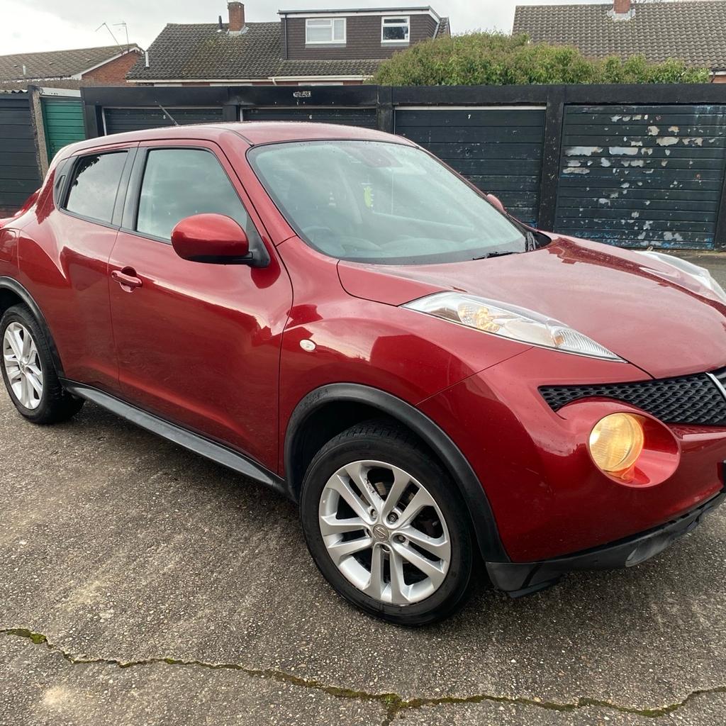 Nissan Juke 2011 Tekna, 78k miles, FSH, leather seats, heated seats, sat nav, bluetooth, alloys, cruise control, ULEZ compliant. Keyless entry x 2 fobs., Reversing Camera.

V5 present, handbook. Recently Serviced including transmission oil change.

Very good condition, miles will go up as in daily use.

MOT Exp Aug 24