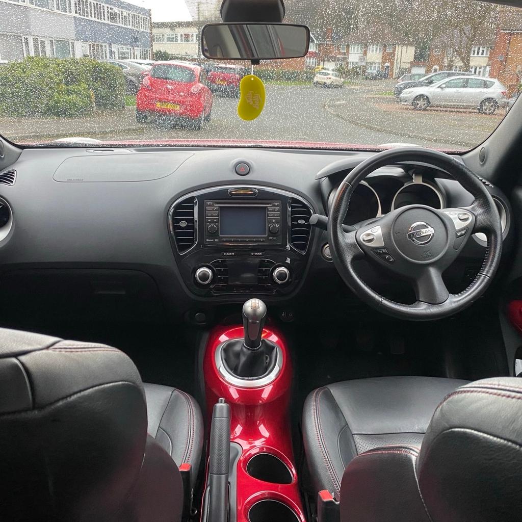 Nissan Juke 2011 Tekna, 78k miles, FSH, leather seats, heated seats, sat nav, bluetooth, alloys, cruise control, ULEZ compliant. Keyless entry x 2 fobs., Reversing Camera.

V5 present, handbook. Recently Serviced including transmission oil change.

Very good condition, miles will go up as in daily use.

MOT Exp Aug 24