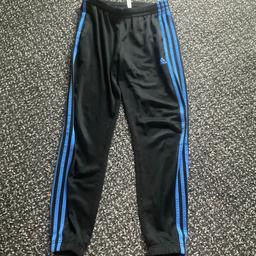 Used: adidas boys pants age 11/12 yrs old good condition £5 
Collection le5