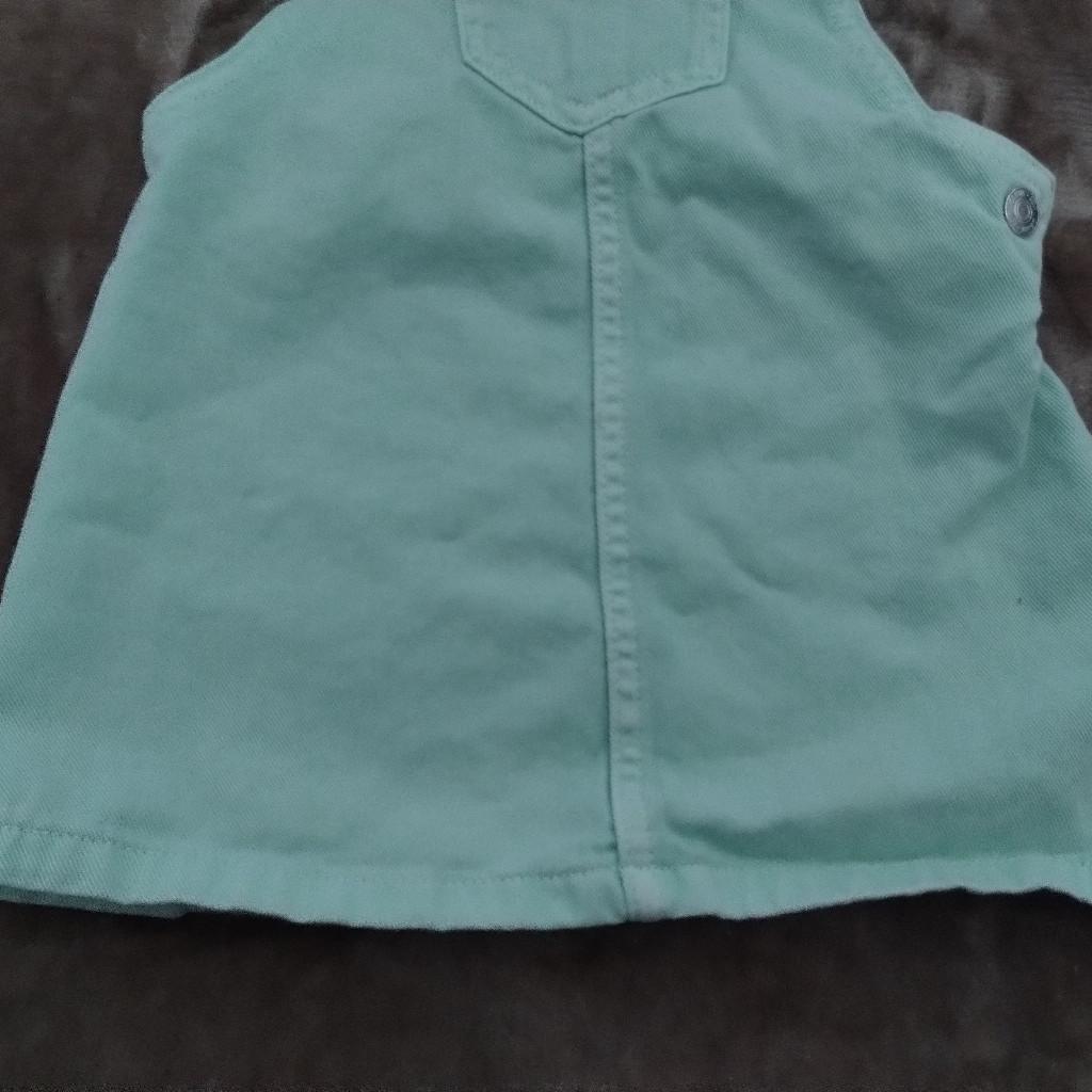 used good condition from F&F
☀️buy 5 items or more and get 25% off ☀️
➡️collection Bootle or I can deliver if local or for a small fee to the different area
📨postage available, will combine clothes on request
💲will accept PayPal, bank transfer or cash on collection
,👗baby clothes from 0- 4 years 🦖
🗣️Advertised on other sites so can delete anytime